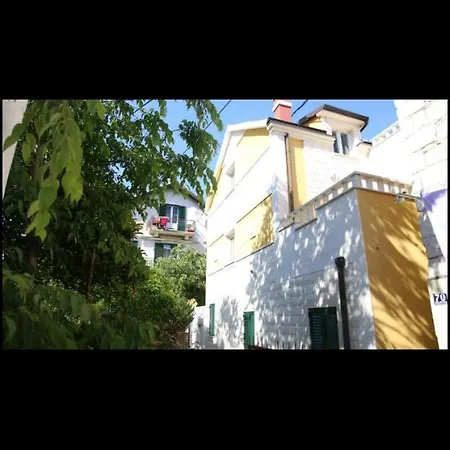 Διαμέρισμα Kamen I Sol
