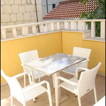 Διαμέρισμα Kamen I Sol *